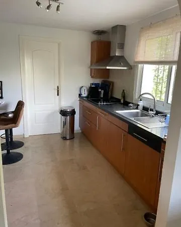 Hotel Julie 3*